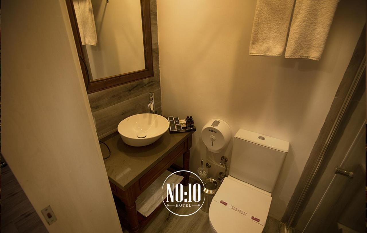 No 10 Hotel Σελτσούκ Εξωτερικό φωτογραφία